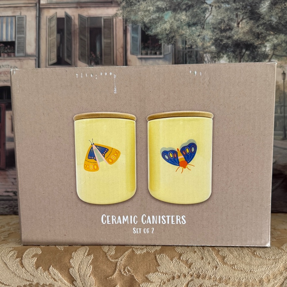 The Girlfriend From AARP Butterfly Ceramic Canisters Set 2 Wood Lids NWOT - Picture 8 of 13